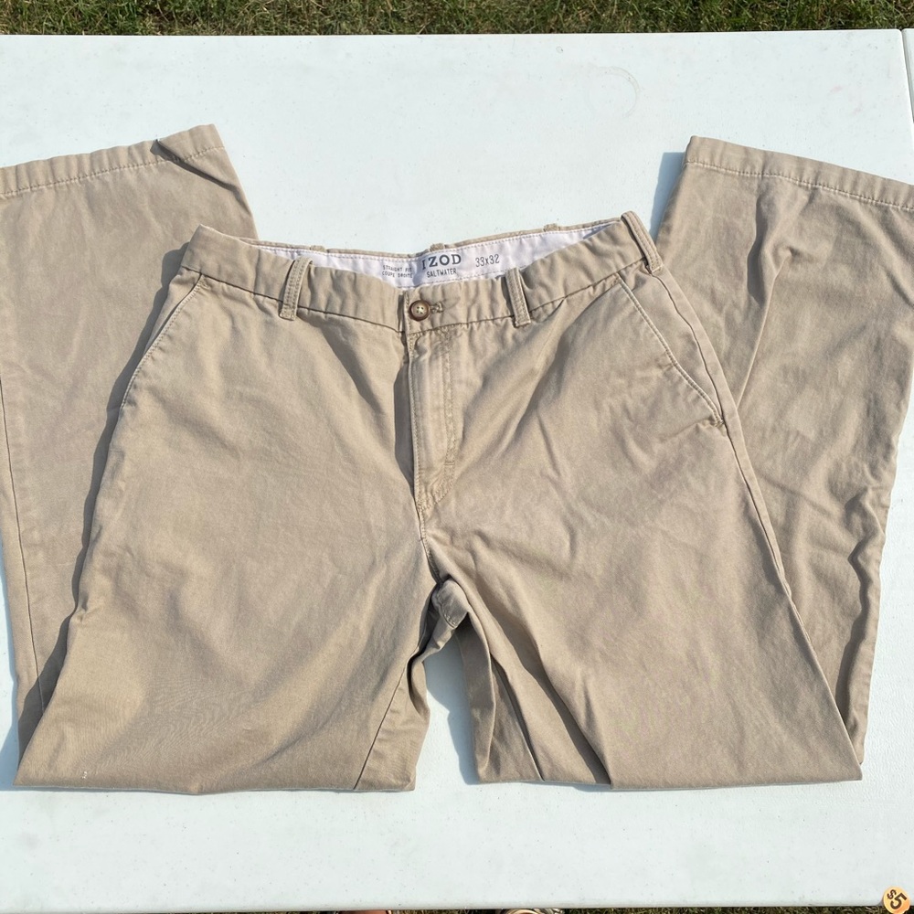 Izod 33 x 32 straight fit khaki pants